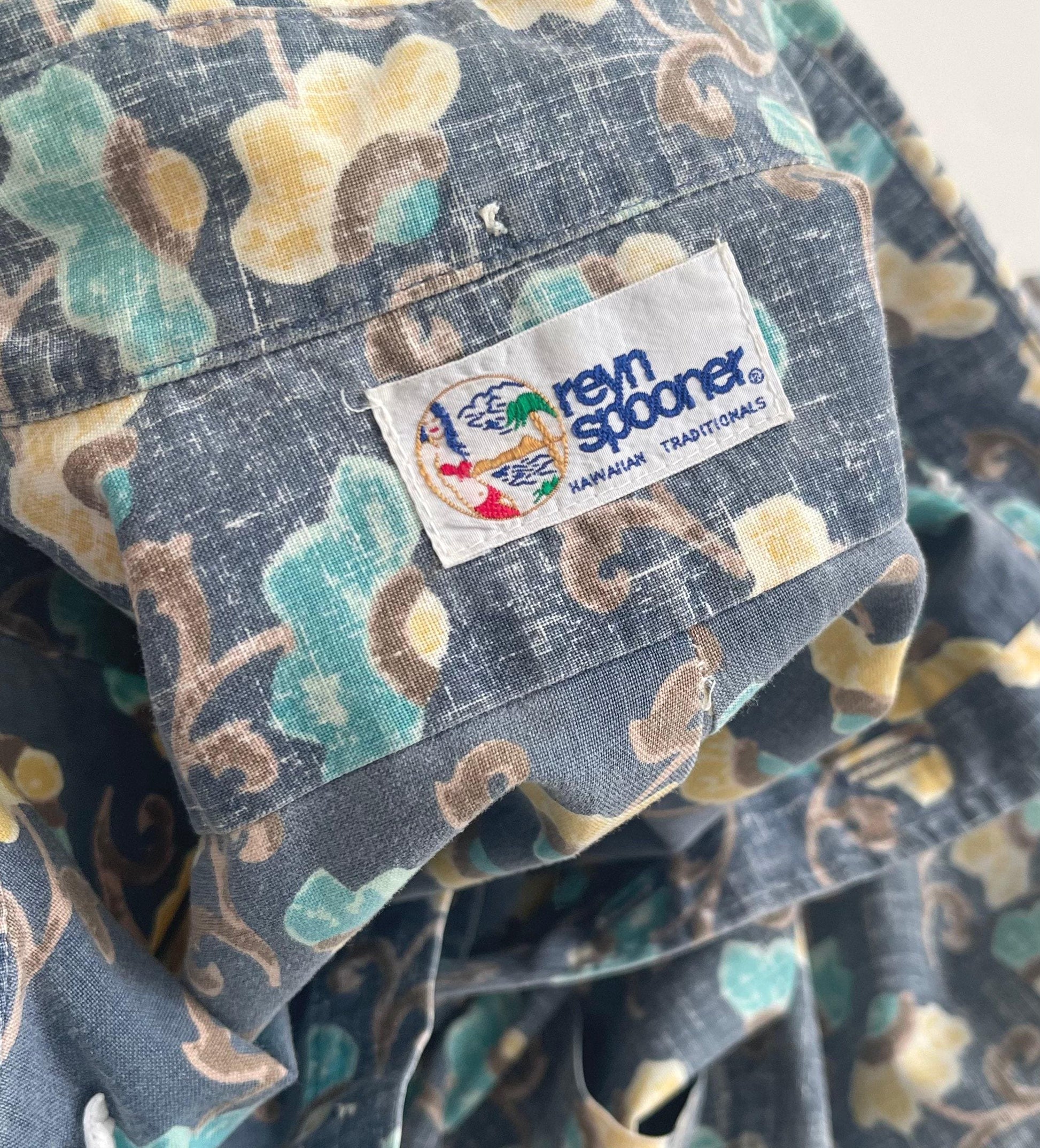 Vintage Reyn Spooner Hawaiian Shirt: 80s Floral Print Aloha Shirt