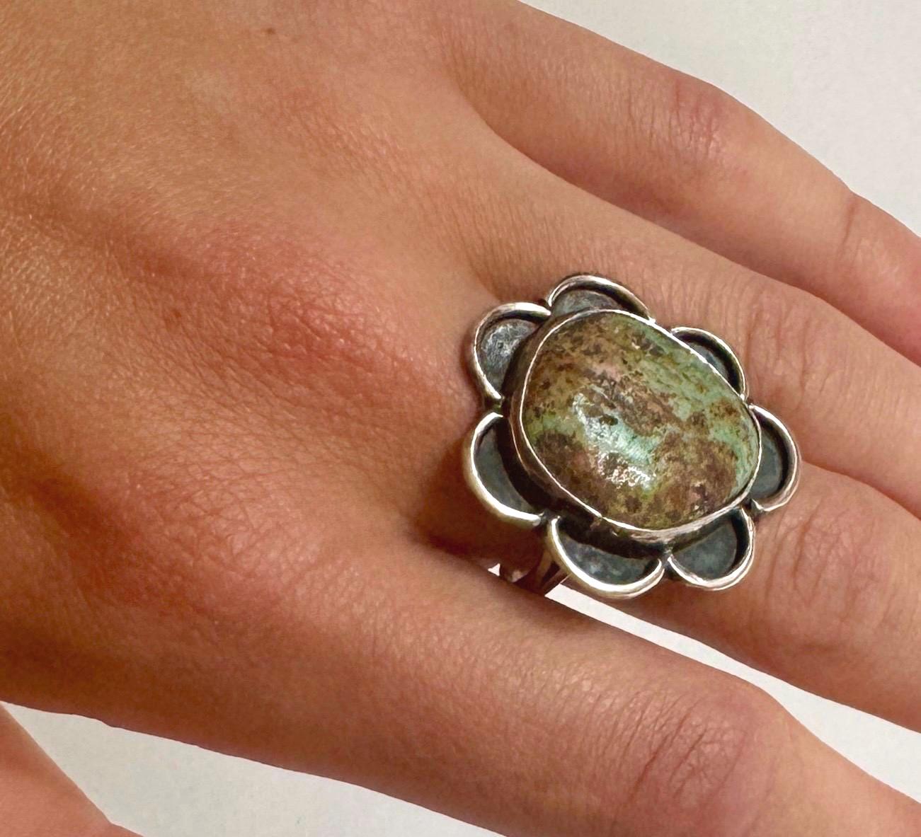 Vintage Navajo Turquoise Ring, Sterling Silver Floral Design, Size 8.25