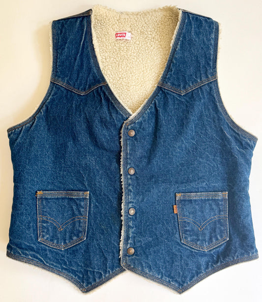 Vintage Levis Sherpa Vest 70s 80s Made in USA Orange Tab Western Stitching Medium Wash Denim Contrast Natural White Sherpa Lining