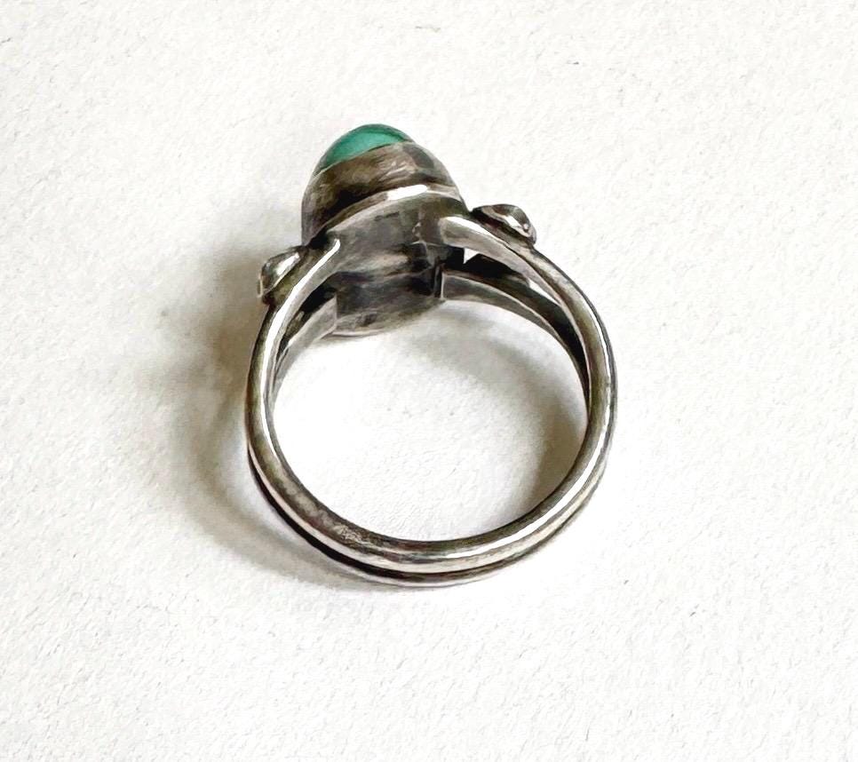 Old Turquoise Ring Antique Vintage 30s 40s Native American Navajo Sterling Silver Oval Green Aqua Blue Turquoise Cabochon