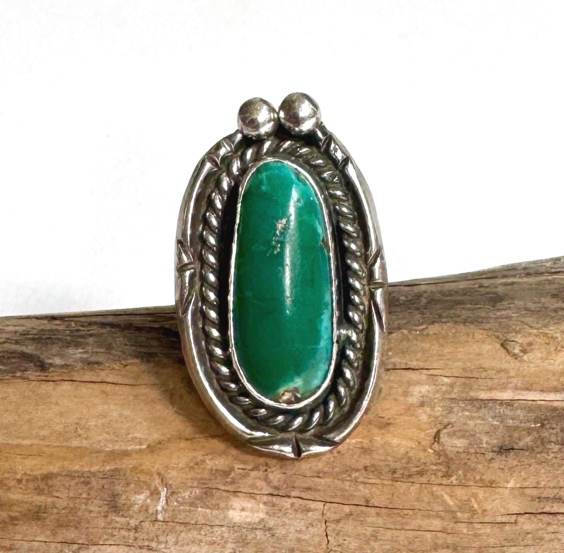 Old Turquoise Ring Antique Vintage 30s 40s Native American Navajo Sterling Silver Oval Green Aqua Blue Turquoise Cabochon