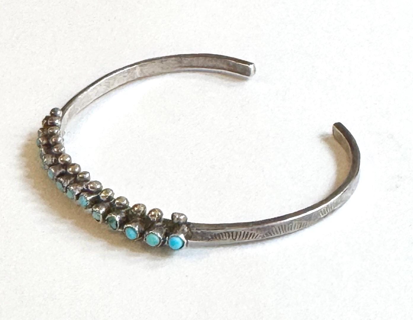Zuni Turquoise Bracelet Cuff Snake Eye Set Green Turquoise Vintage 30s 40s Native American Sterling Silver Old Pawn